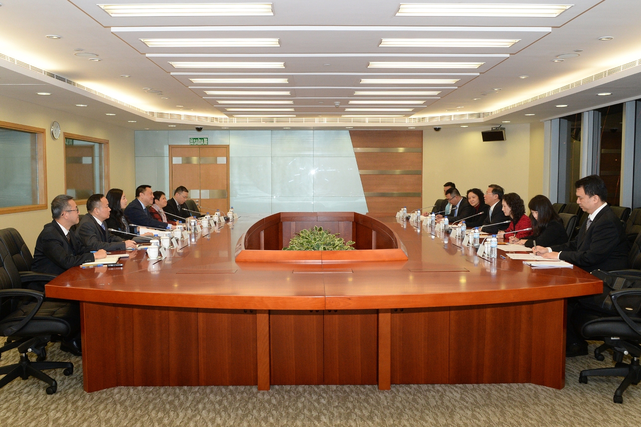 經濟財政司司長梁維特和國家商務部部長助理張驥一行會面