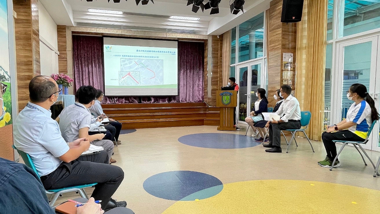 工程啟動前已加強向區內商戶、小販、學校、居民等作出宣傳介紹 。