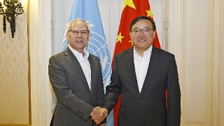 Chefe do Executivo, Sam Hou Fai, tem encontro com o representante da Missão Permanente da China e embaixador extraordinário e plenipotenciário junto da organização das Nações Unidas em Genebra e outras organizações internacionais na Suíça, Jia Guide.