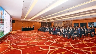 Governo da Região Administrativa Especial de Macau realiza sessão de promoção destinada aos cônsules-gerais na RAEHK e na RAEM e aos representantes do Secretariado Permanente do Fórum para a Cooperação Económica e Comercial entre a China e os Países de Língua Portuguesa (Macau).