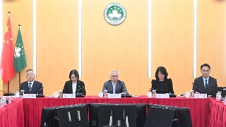 行政长官岑浩辉主持人才发展委员会2026年度第一次平常全体会议。