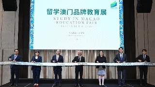 O Chefe do Executivo, Sam Hou Fai, na cerimónia de abertura da exposição de educação sobre a marca «estudar em Macau», em Kuala Lumpur, capital da Malásia.