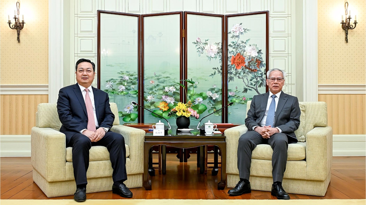 行政長官岑浩輝與河北省政協主席、雄安新區管理委員會主任張國華會面。