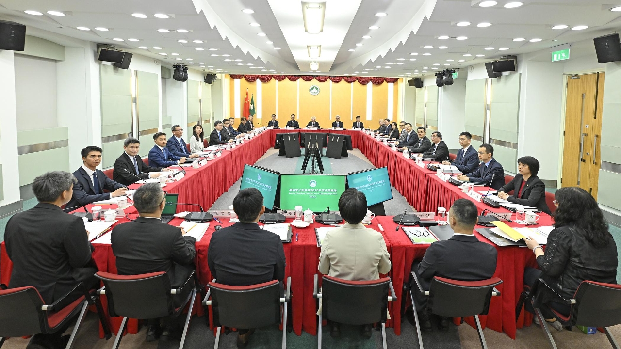 行政長官岑浩輝主持網絡安全委員會2026年度全體會議。