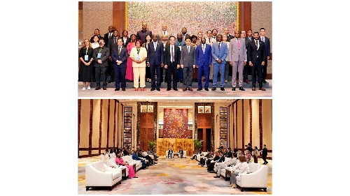 Visita de Intercâmbio da Delegação da 21.ª Reunião Ordinária do Secretariado Permanente do Fórum de Macau a Shenzhen