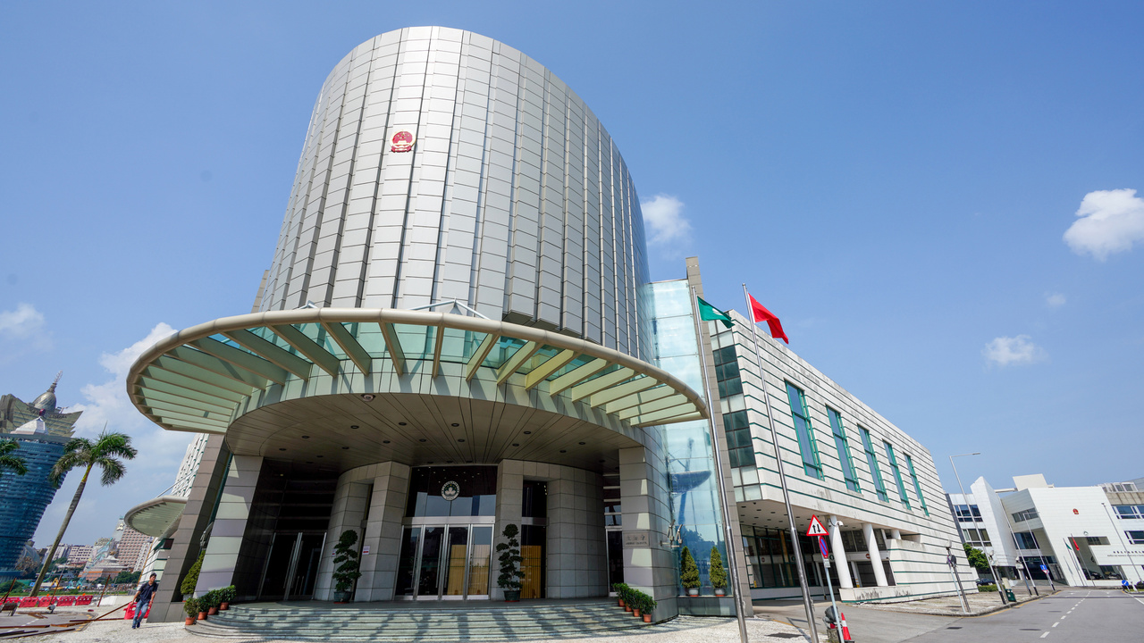 立法會細則性討論及通過 《修改第11/2000號法律〈澳門特別行政區立法會組織法〉》法案