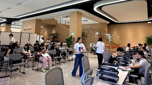 澳大首批研究生顺利入住澳琴国际教育（大学）城第一期——澳门大学办学点（德智广场）