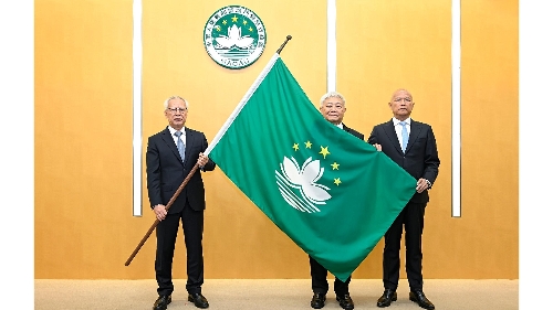 行政長官主持“第二十屆亞洲運動會”及“第五屆亞洲殘疾人運動會” 中國澳門體育代表團授旗儀式