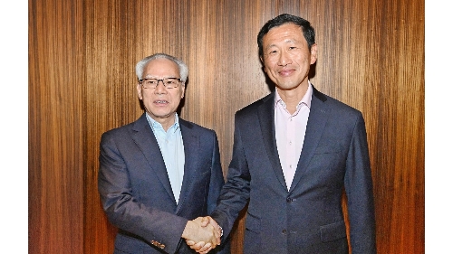 CE meets Singapore’s Coordinating Minister for Social Policies and Minister for Health
