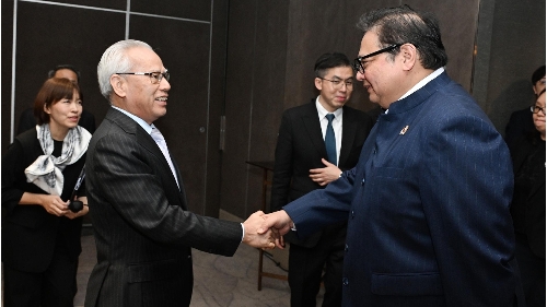 CE meets with Indonesia’s Coordinating Minister for Economic Affairs