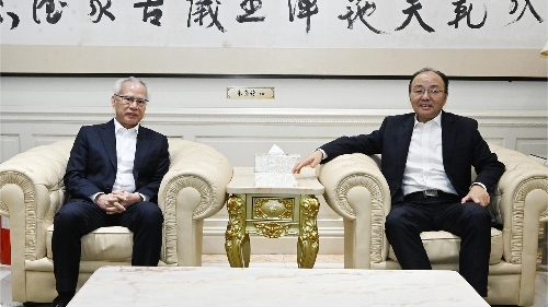 CE meets Chinese Ambassador to Malaysia during Kuala Lumpur visit