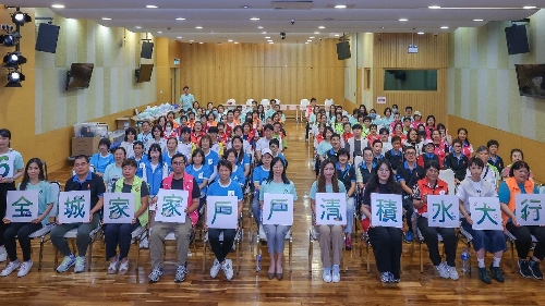 卫生局携手社团完成本年“全城家家户户清积水”行动    深入社区宣导走访超过3万住户 共筑预防“双热”防疫网