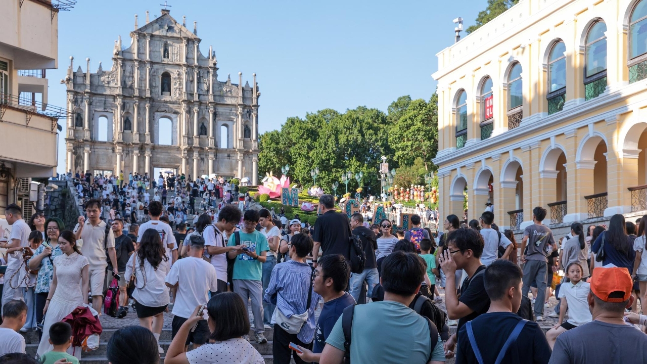 【國慶黃金周】澳門迎來114.3萬人次入境旅客　單日客量錄得國慶假歷年新高