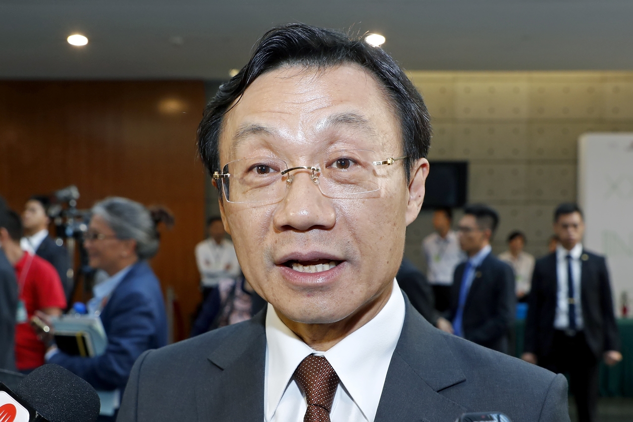 社會文化司司長譚俊榮接受訪問
