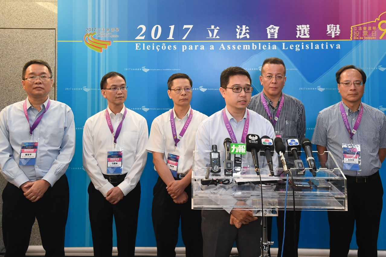 The Chairman of the Electoral Affairs Commission for the Legislative Assembly Election, Mr Tong Hio Fong, speaks to reporters.