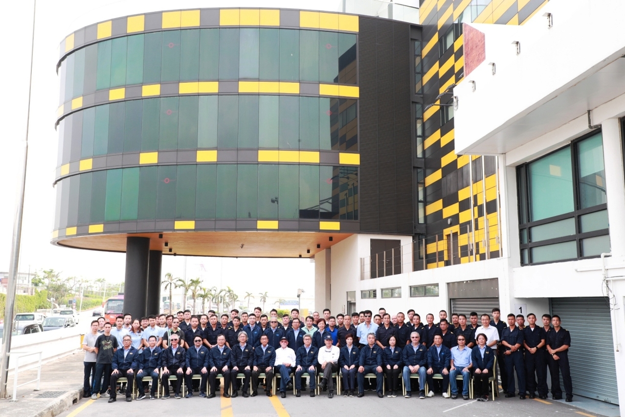 Group photo of FIA medical delegates, members of the Macau Grand Prix Organizing Committee and training participants
