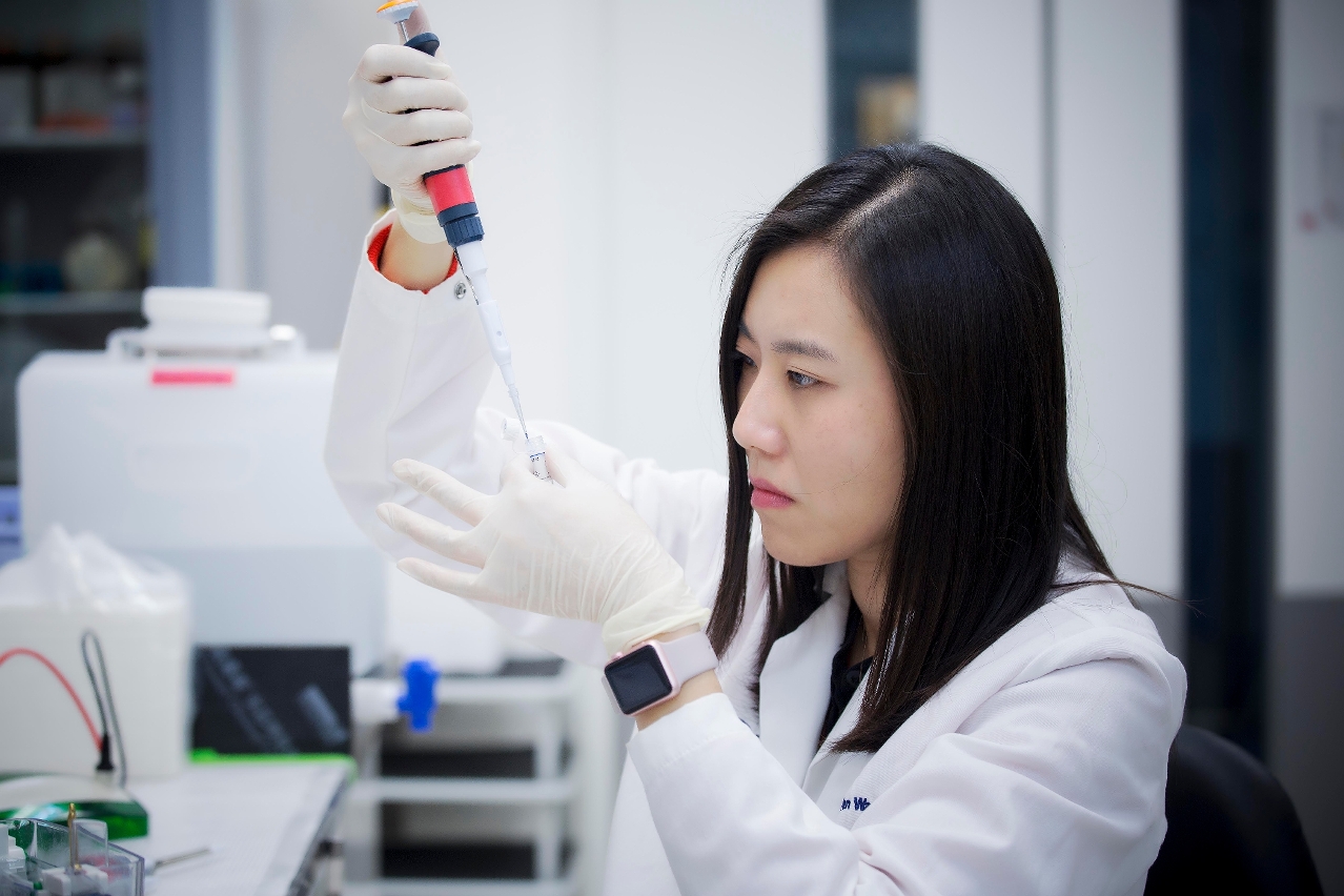 1.	Dr Vivien Wang has published her research work in Molecular Cell