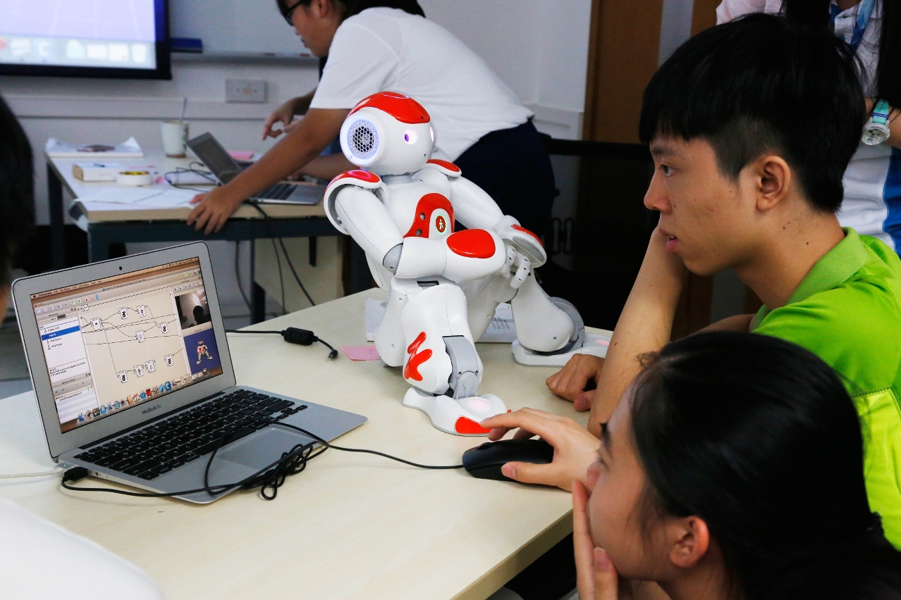 Students apply their scientific knowledge to everyday life.