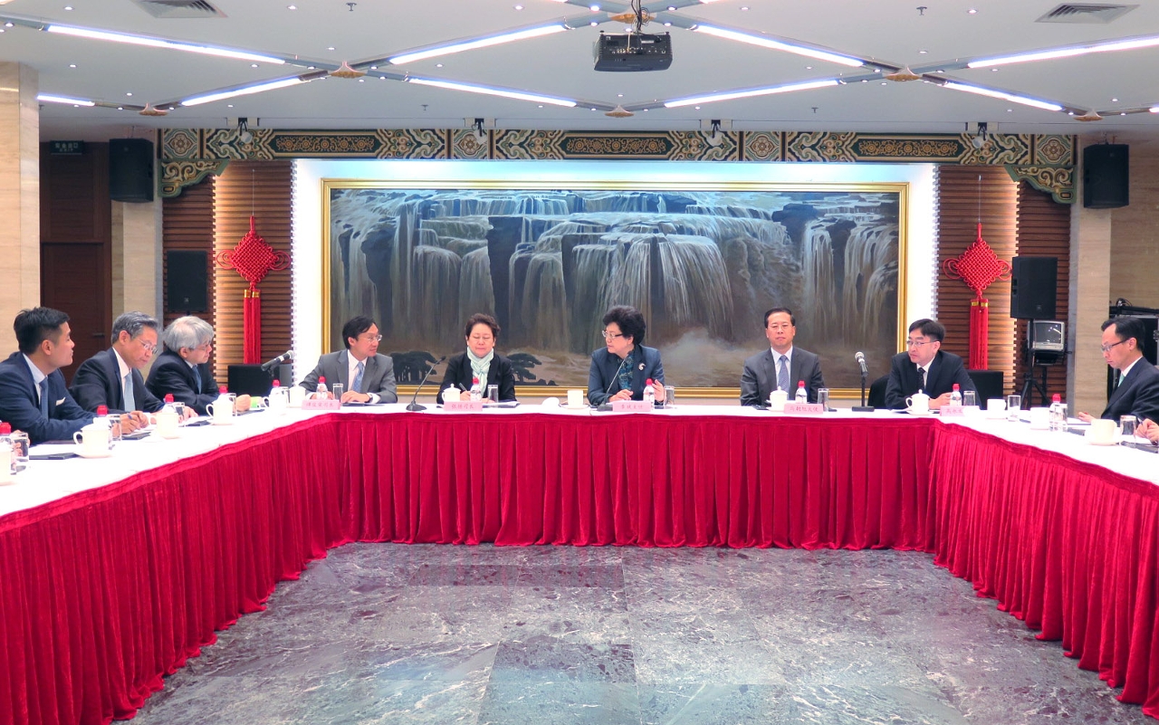 譚俊榮介紹澳門醫療衛生情況