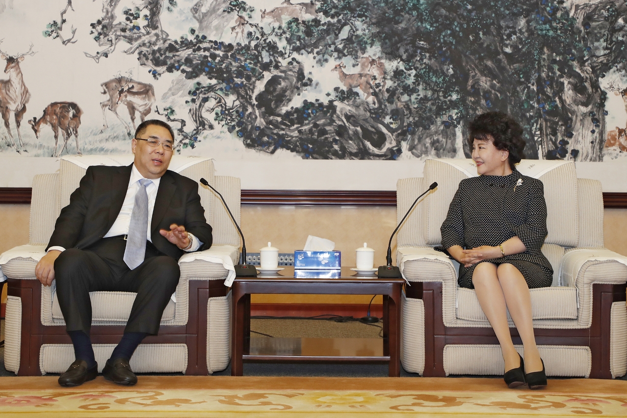 行政長官崔世安與國務院僑務辦公室主任裘援平會面
