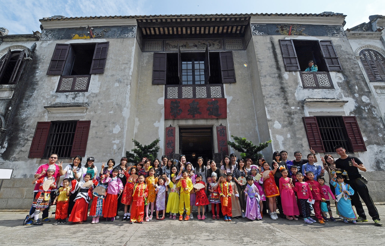 Opening of “Bazaar at the Mandarin’s House”