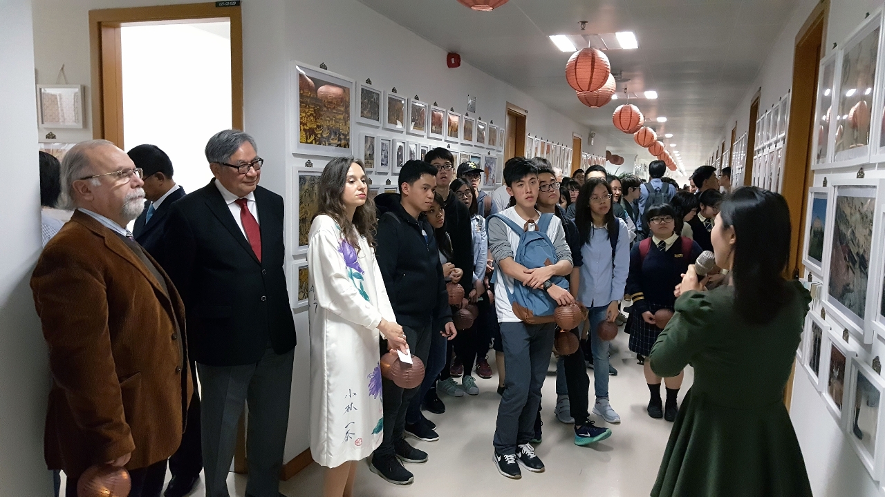 澳大學生介紹文化長廊