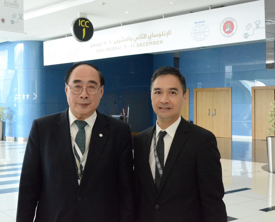 何永安審計長在世界審計組織第二十二屆大會上與聯合國副秘書長吳紅波會面