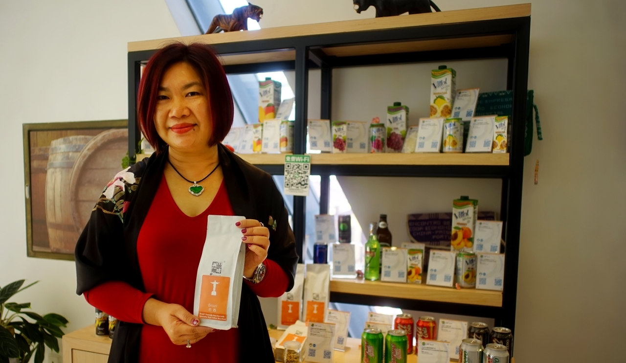 A gerente geral de Seng Pan International Company Ltd.,Jessica Tang vai promover activamente a cultura de café em Macau.