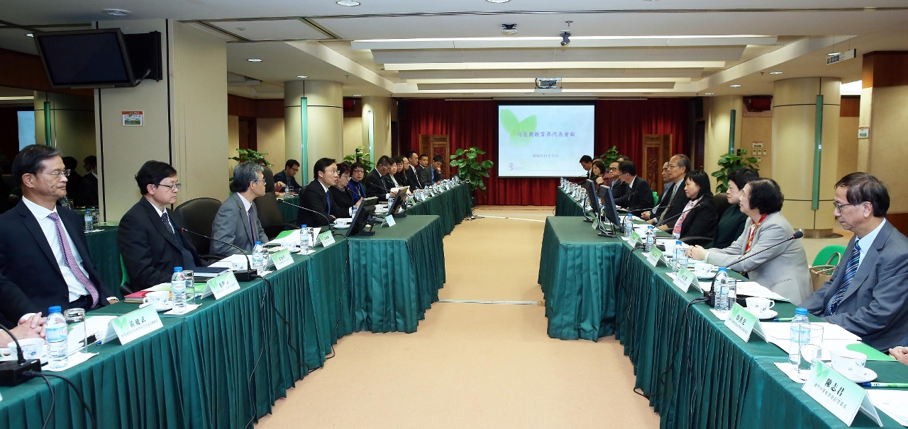 司長與澳門中華教育會代表會面