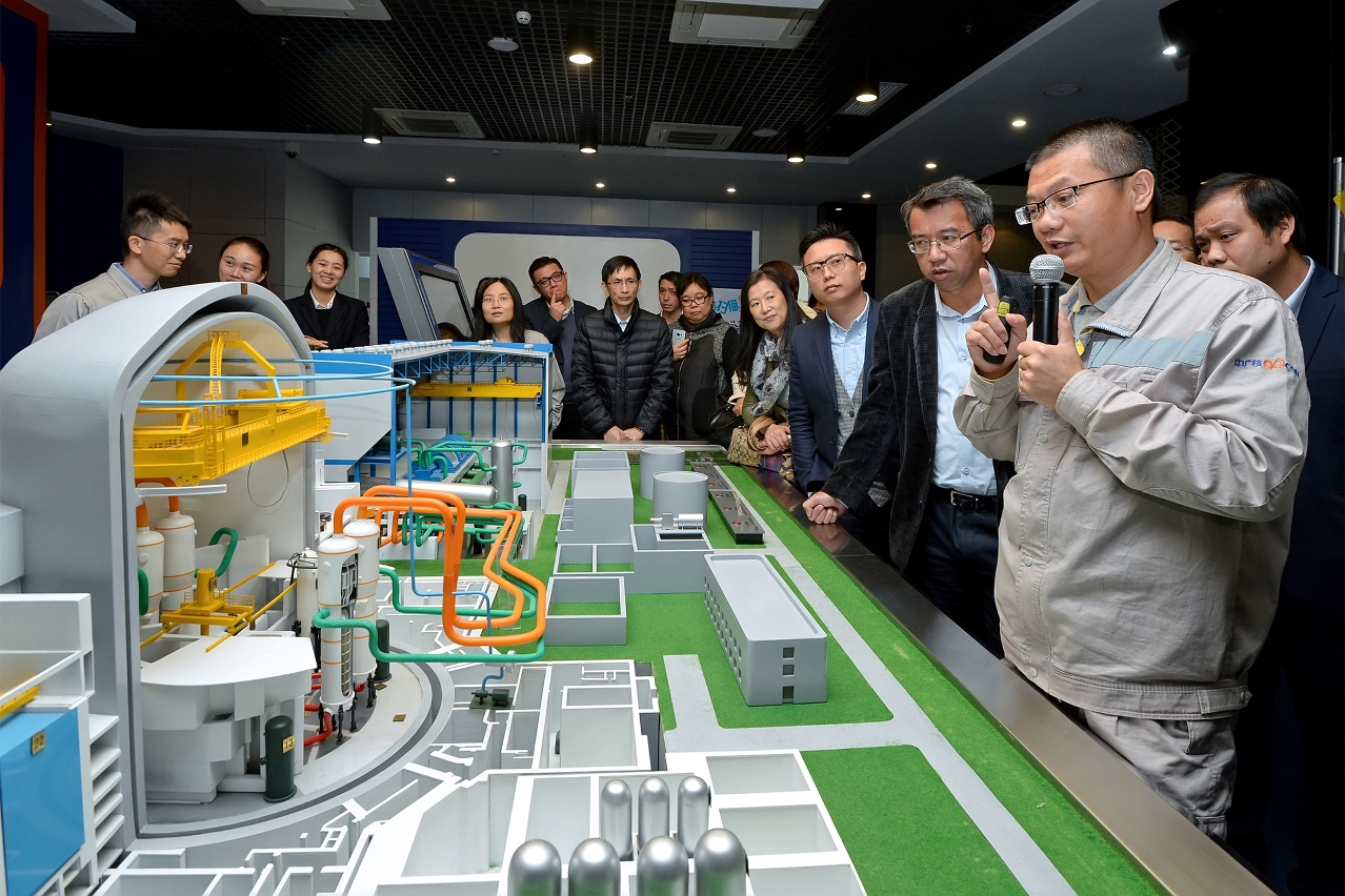 O Grupo de Trabalho Conjunto para a Segurança Nuclear visitou a Central Nuclear de Taishan para um melhor conhecimento da situação de construção da central