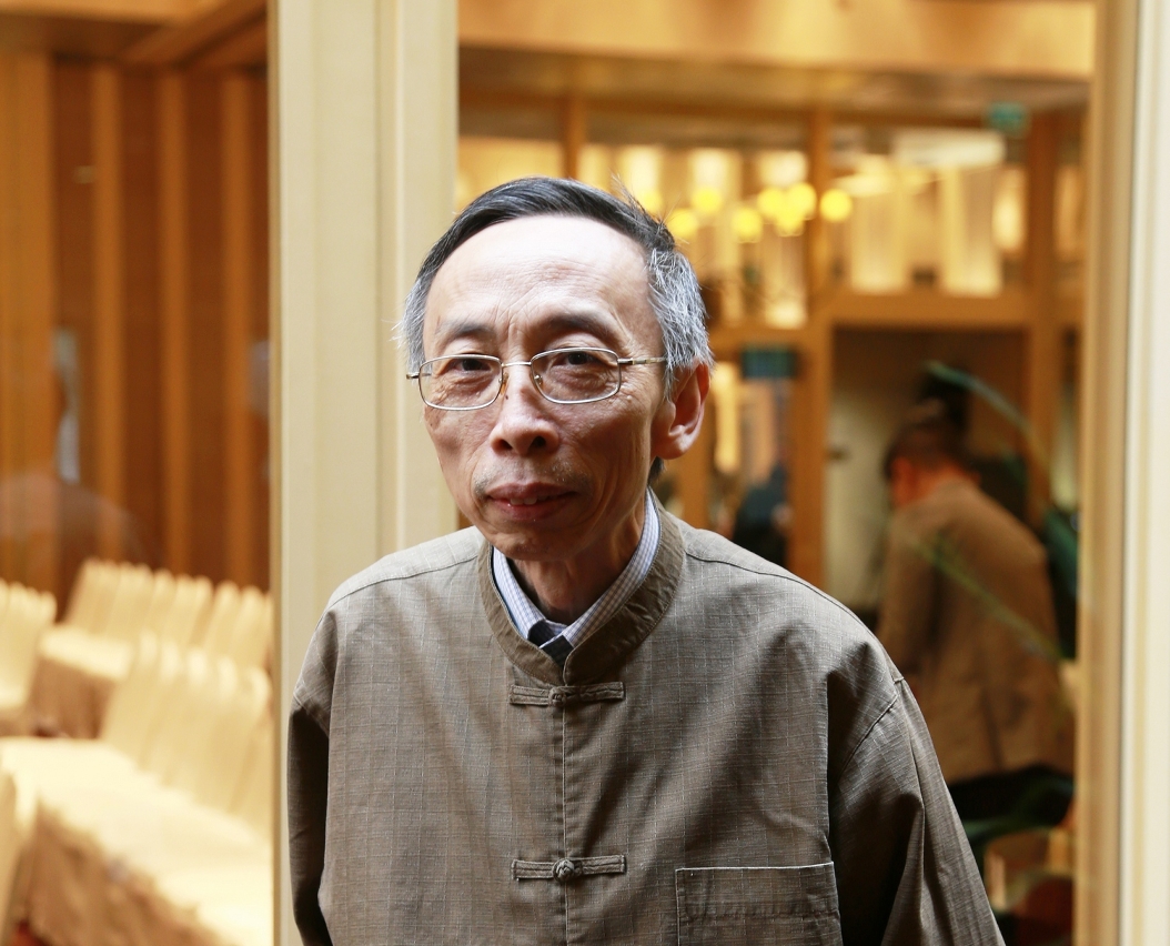Zheng Dawei, um veterano da indústria audiovisual, já trabalhou como produtor, produtor executivo, director e editor-chefe ao longo de mais de três décadas.