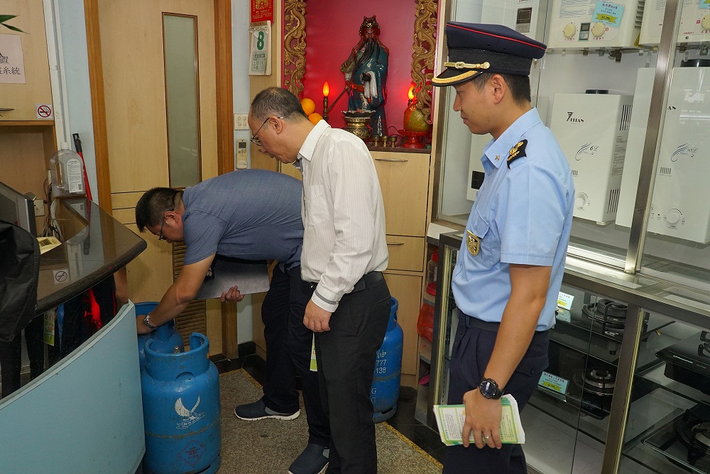 消防局派員巡查全澳石油氣爐具零售及燃料分銷商