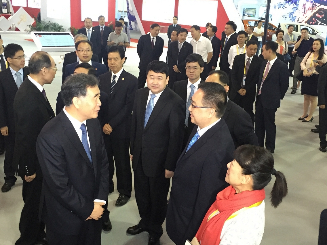 Sua Exa. o Vice-Primeiro Ministro do Conselho de Estado, Dr. Wang Yang visita o Pavilhão de Macau