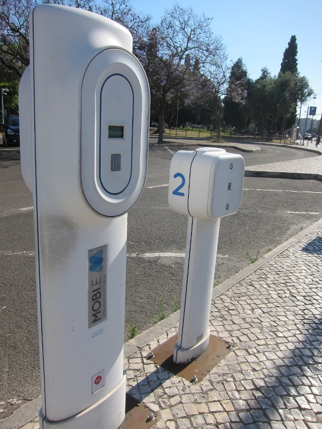 在里斯本應用的電動車充電站