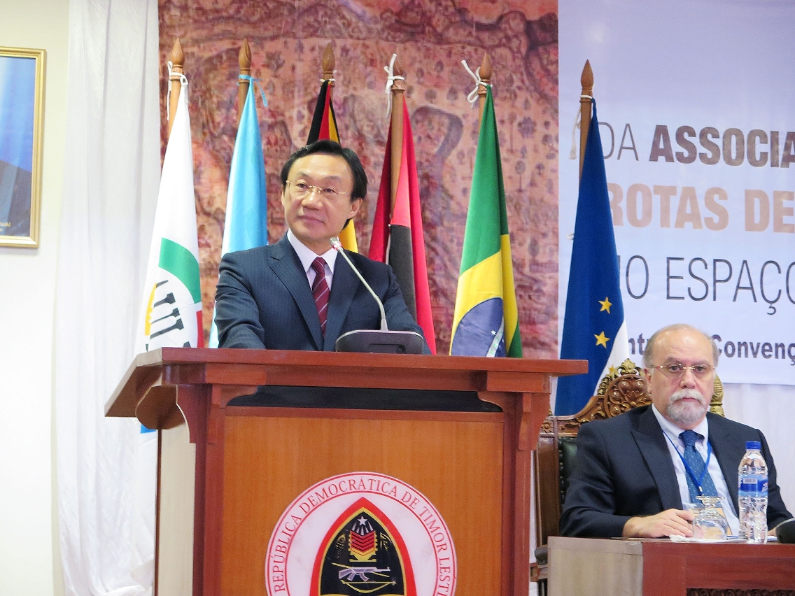 O Secretário para os Assuntos Sociais e Cultura, Doutor Alexis Tam proferiu um discurso no encerramento do XXVI Encontro das Universidades de Língua Portuguesa