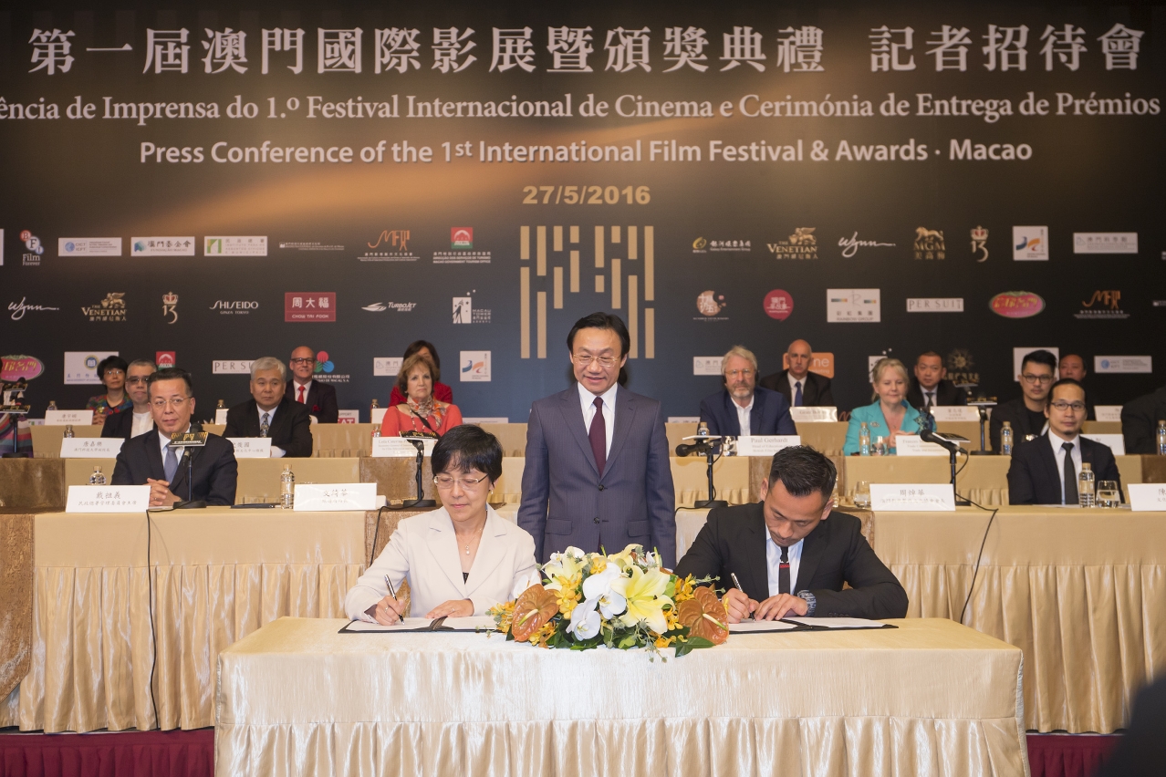 Secretary Tam witnesses the signing of cooperative agreement between MGTO and MFTPA