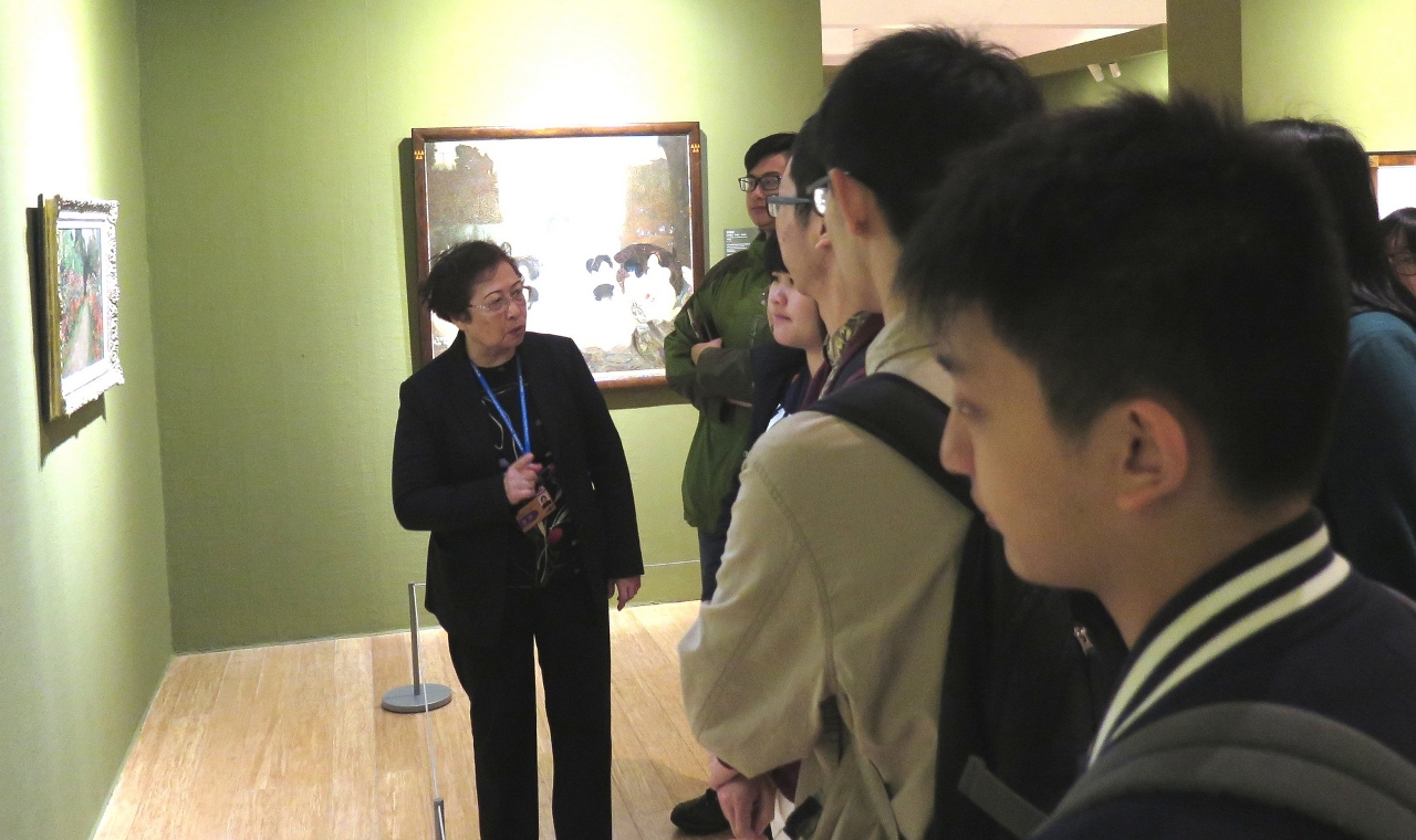Special guided tours of the exhibition