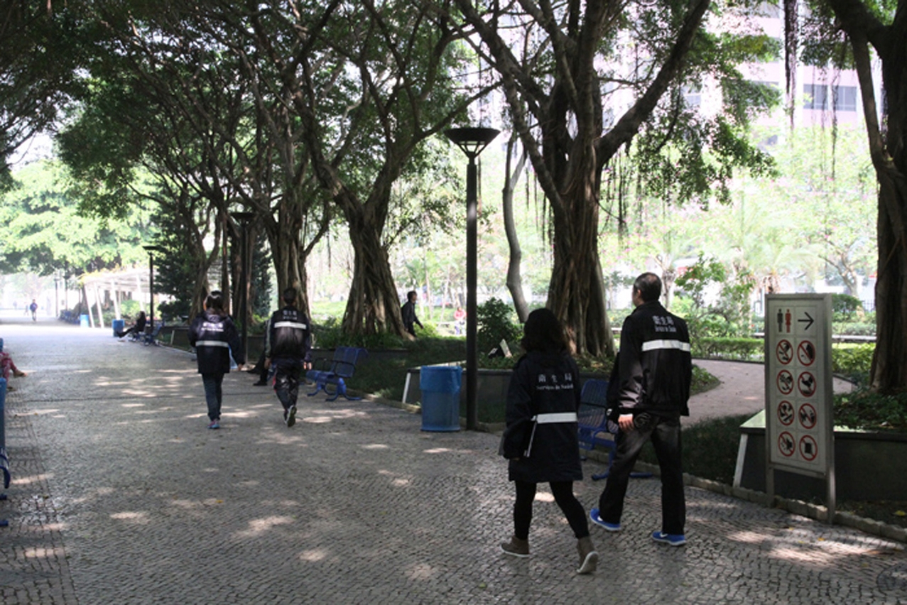 Agentes competentes estão a fiscalizar.
