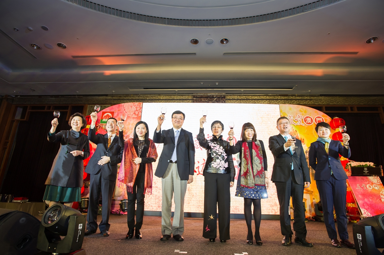 Guests attend spring banquet in Taipei
