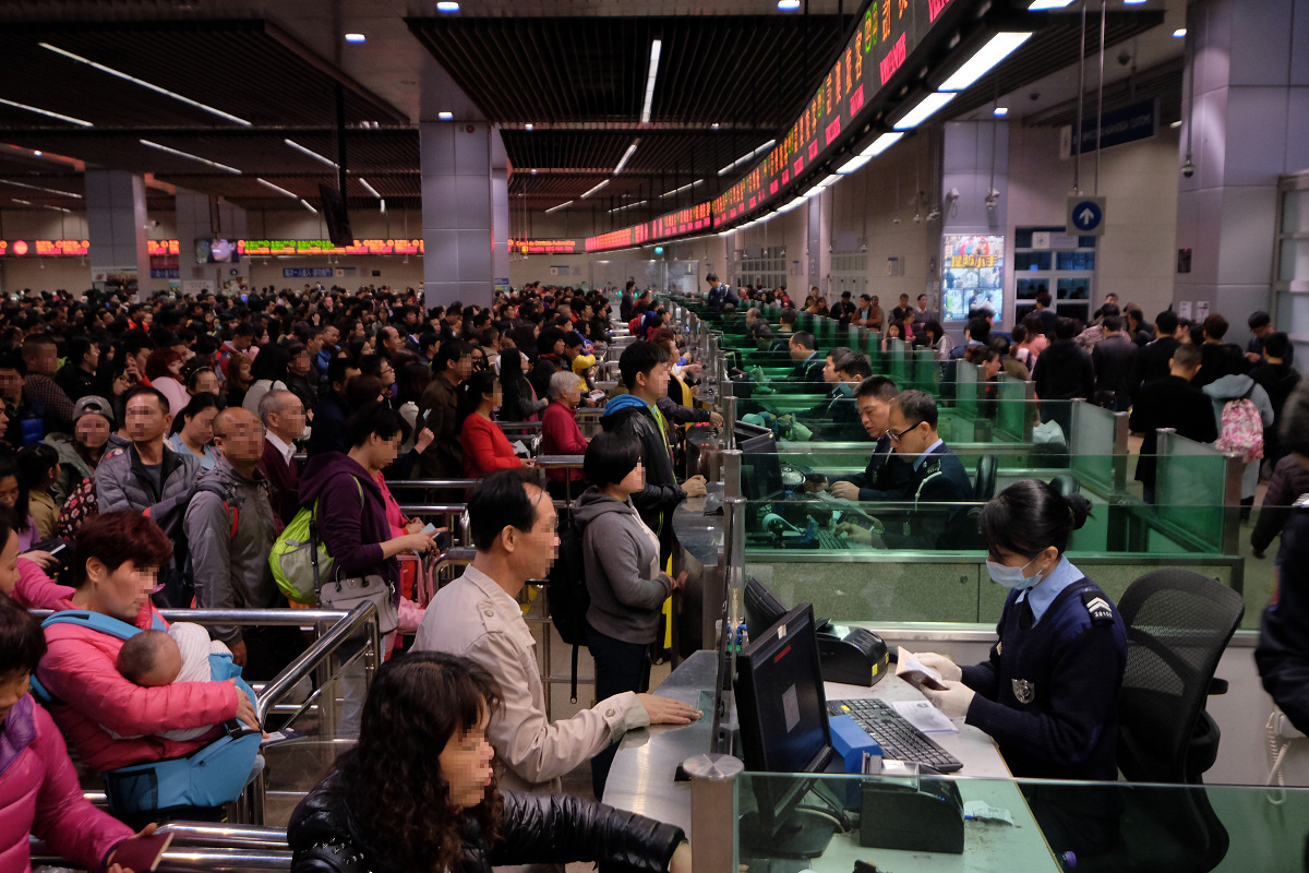 新春期間關閘口岸的出入境情況