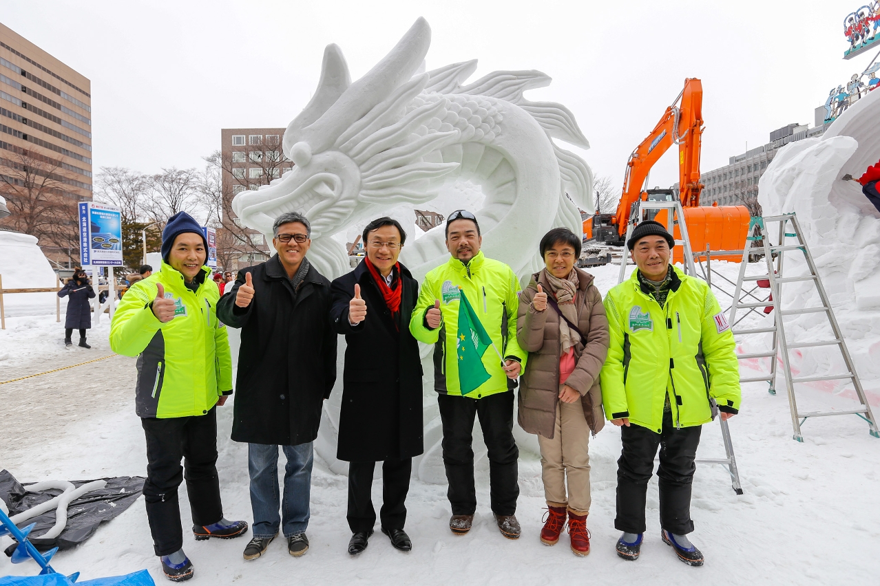 譚俊榮司長到現場打氣