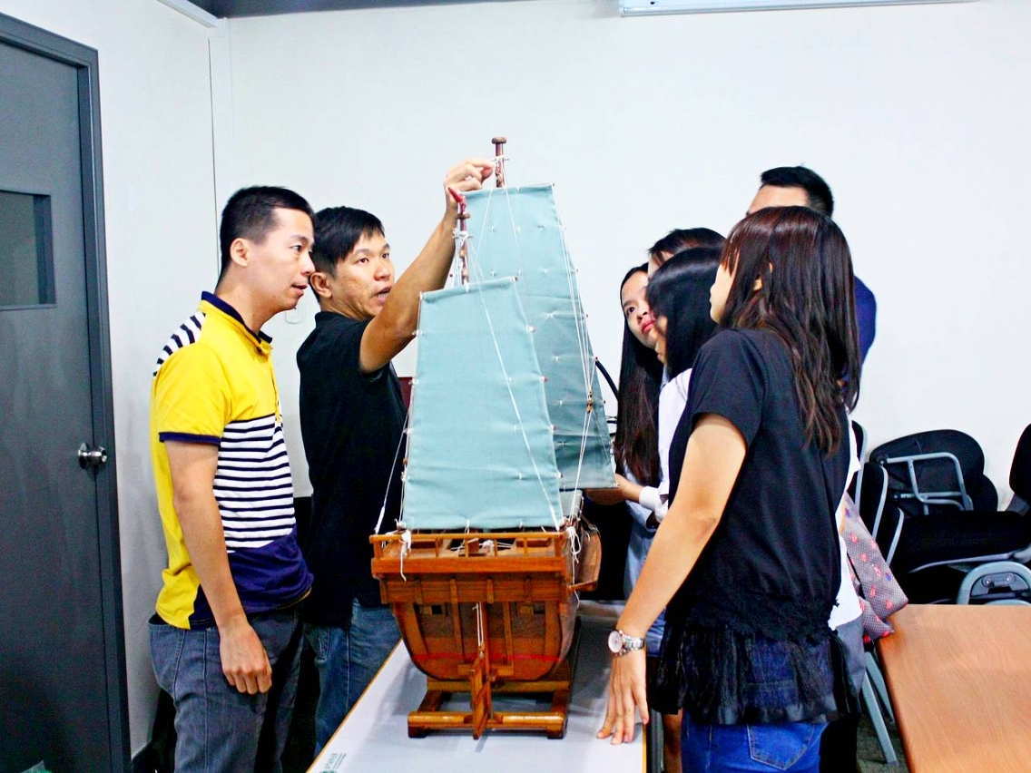 “匠木浮城”走進澳門城市大學展示手作模型船