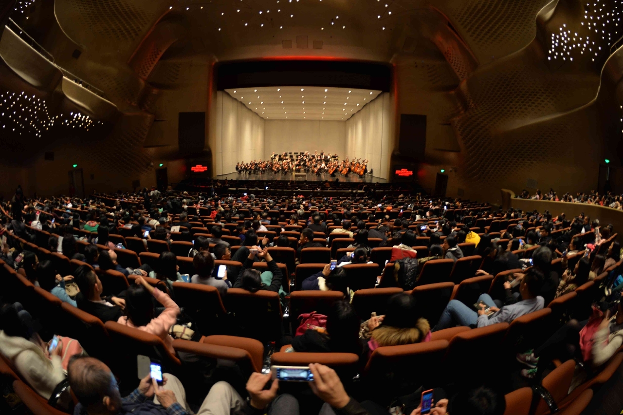 Os bilhetes venderam-se rapidamente logo que foram colocados à venda. O concerto teve casa cheia e foi muito apreciado e aplaudido pelo público de Guangzhou