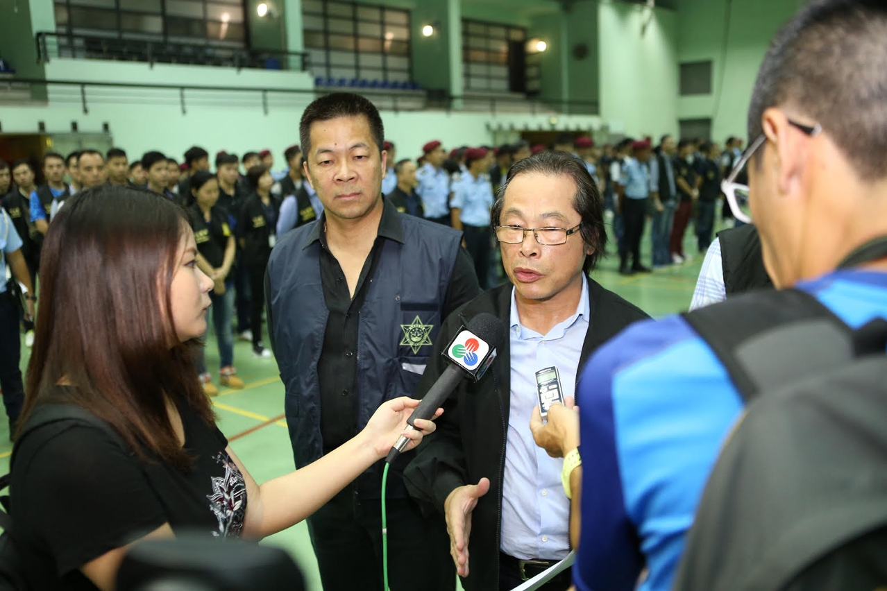 雷霆15警務行動_行前羅偉業接受採訪