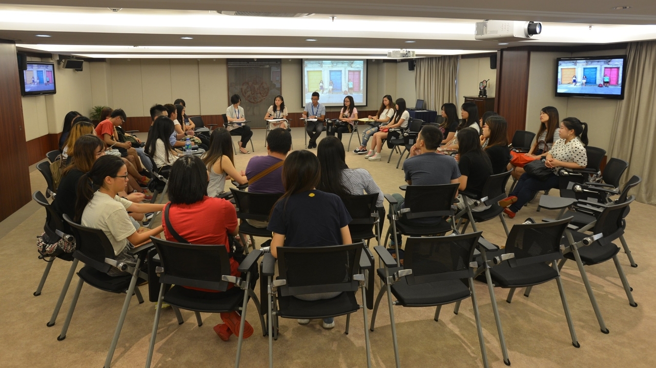 Os estudantes participantes partilharam as suas experiências de aprendizagem e os resultados obtidos na respectiva actividade.