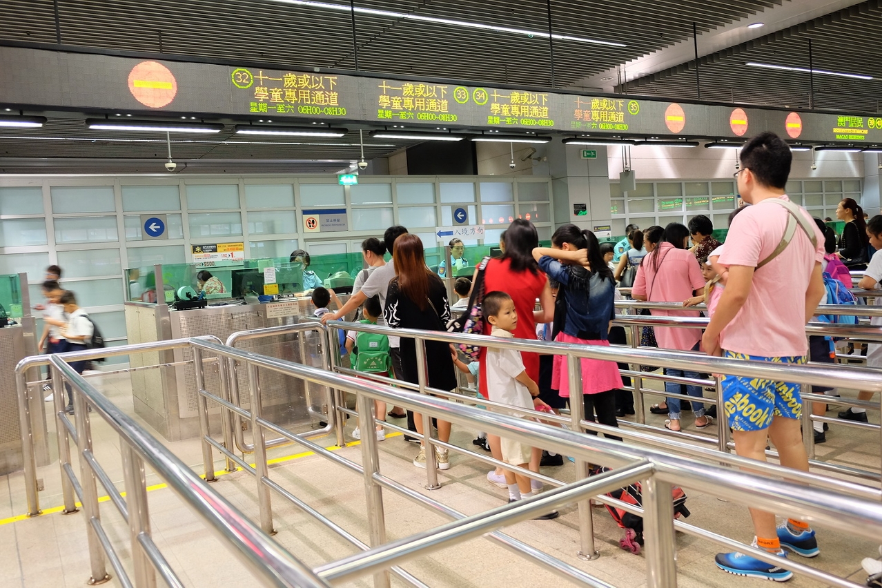 開學首日跨境學童專道通關情況