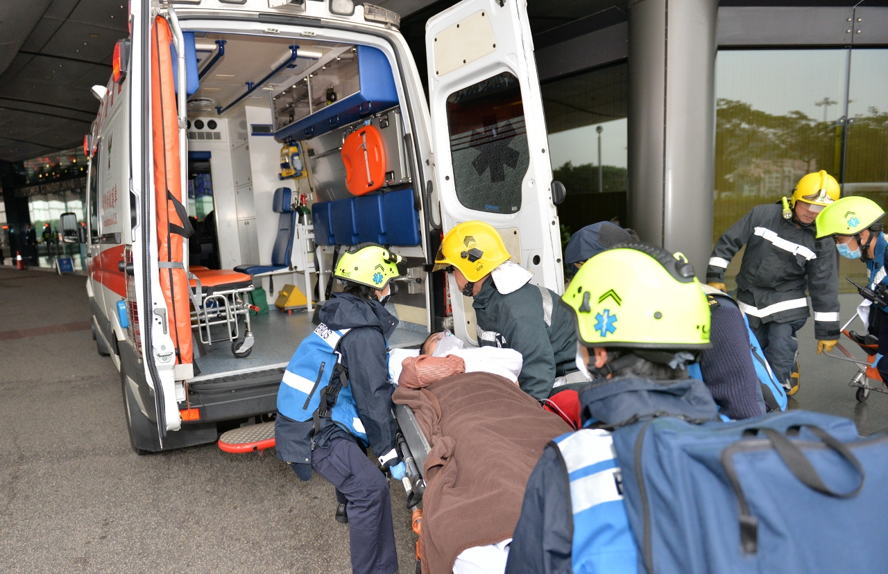 澳門旅遊塔火警拯救演習_1