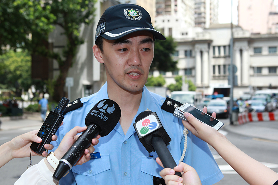 檢控斑馬線前違規之行人及駕駛者
