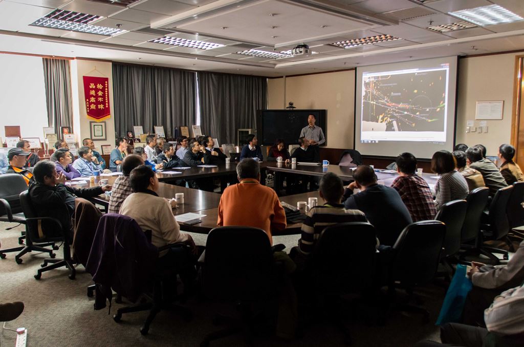 在大霧時船隻須遵照海事局的指示進出港口
