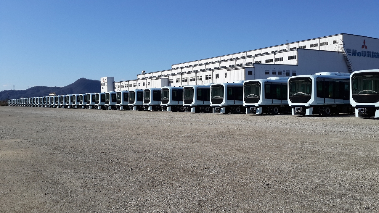 輕軌列車已經展開批量生產，列車完成組裝後尚待進行系列檢測
